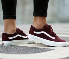 Vans Girl, Tenis Vans, Women's Vans, Shoe Closet, Mode Inspo, Vans Sneakers, Crazy Shoes, Dream Shoes, Shoe Obsession