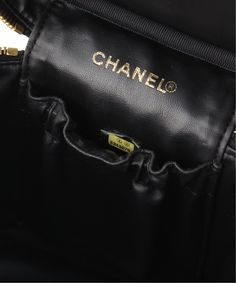 VINTAGE CHANEL バニティバッグ｜DECOUVERTE（デクーヴェルト）公式のファッション通販｜【20092895646330】- BAYCREW’S STORE