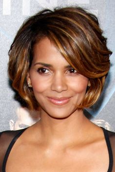 Hairstyles For Black Women Medium Length, Hairstyles For Short Straight Hair Black, Haircare Ideas, Bob Haircuts For Black Women, Short Hair Styles African American, Black Bob Hairstyles, Chic Bob