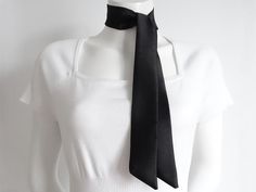 Unisex black satin scarf / sash for a fashionable modern style. Say hello to your new hair obsession.  Many wearable variations such as hair scarf, wrist scarf, sash belt, neck scarf, purse or hat scarf... Wrap around a low / high hair bun, ponytail or twine in a stylish braid.   Add a bowknot neck scarf or a satin sash belt to accessorize your outfit for that unique finishing touch.  A must-have versatile scarf that is a perfect statement accessory for any social event, wedding or everyday casu High Hair Bun, Scarf Purse, High Bun Hairstyles, Bun Ponytail, High Hair, Satin Scarf, Satin Sash, Social Event, Hair Scarf