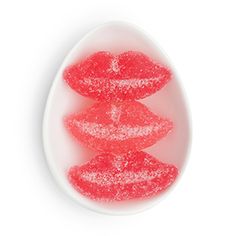 Sugarfina's Sugar Lips Gummies: a 3.2oz pack of delightful, gourmet chewy treats. Candy Cocktails, Kisses Candy, Gourmet Candy, Vegan Candies, Holiday Boutique, All Candy, Sugar Lips, Sugar Crystals, Sour Candy