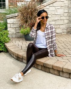 How to Style Spanx Faux Leather Croc Shine Leggings | A HINT OF GLAM Snakeskin Leggings Outfit, Snakeskin Leggings, Leggings Outfits, Neutral Tops, Us Fashion, Leggings Outfit, Dressy Fashion, Plaid Coat, Simple Tees