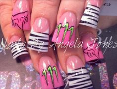 Monster fox and zebra nails Fox Racing Nails, Scene Nails, Racing Nails, Emo Nails, Trashy Mcbling, Monster Nails, Fox Nails, Flag Nails