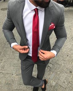 Gefällt 2,104 Mal, 12 Kommentare - GentWithClassicStyle (@gentwithclassicstyle) auf Instagram: „Friday mood! #gentwithclassicstyle“ Suits For Indian Men, Md Suits, Men Suits Prom, Men Suits Blue, Suit Fashion Men's, Best Suits For Men, Terno Slim, Suit Indian, Grey Suits