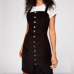 Free People Black Corduroy Button Up Overall Dress With Adjustable Straps -Defines Waist -Looks Great Over Any Shirt Or Sweater Size: 2 Color: Black New With Tags Photos From Freepeople.Com Soft Girl Dress, Light Academia Fashion, Girl Fashion Outfits, Corduroy Fashion, Dress Designs For Girls, Cute Dresses Casual, Corduroy Pinafore, Cute Clothing Ideas, Corduroy Pinafore Dress