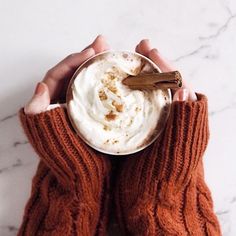 Sweater Weather, Bath & Body Works Type Cosy Fall, Chocolate Caliente, Fall Drinks, Coffee Photography, Fall Days, Fall Feels, Cozy Autumn, A Cup Of Coffee, Fall Aesthetic