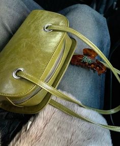 Aesthetic Purses, Handbag Aesthetic, Bags Shop, Pretty Bags, Brown Aesthetic, Cute Bags, Mode Vintage, Looks Vintage, Look Fashion