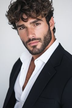 Handsome Latino Men, Messy Hairstyles For Men, Mens Messy Hairstyles, Male Art Model, Wedding Guest Men, Hairstyles For Guys, Haircuts For Balding Men, Brown Hair Green Eyes, Male Model Face