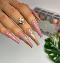 Nails With Gold Foil Flakes, Gold Foil Nail Designs, Gold Foil Nails, Diagonal Nails, Foil Nail Designs, Plum Nails, Sugar Nails, Foil Nail Art, Cruise Nails