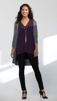 Lavender Outfit, Tunic Outfit, Pullovers Outfit, Leggings Outfits, Wearing Color, Outfit Cute, Purple Outfits, Professional Attire, Purple Top