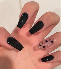 Acrylic Nail Designs Coffin Short Black, Black Nail Designs Coffin, Cute Black Nails Ideas, Heart Nail, Heart Nail Art, Grunge Nails, Colorful Aesthetic