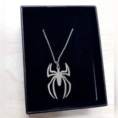 925 Sterling Silver Spider Necklace, Spider Pendant, Necklace for Men, Necklace for Women, Unisex Necklace, Birthday Gifts, Anniversary Gift Special design necklace 925 sterling silver 45 centimeters chain 3 color options (  gold, silver, rosegold ) Mens Necklace Pendant Sterling Silver, Silver Spider Necklace, Spiderman Necklace, Spiderman Things, Spider Pendant, Promise Jewelry, Spider Necklace, Mens Necklace Pendant, Cute Small Tattoos