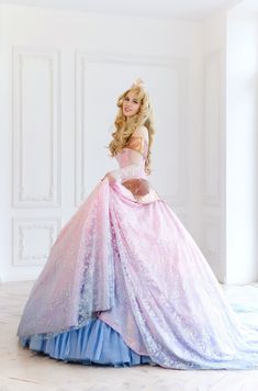 Sleeping Beauty Art, Disney Princess Cosplay, Disney Dress, Princess Ball Gowns, Princess Aurora, Fantasy Gowns