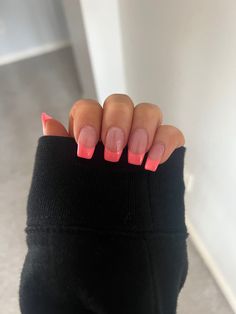 Polish French Tip, French Tip Summer Nails, Tip Nails Acrylic, French Tip Nails Acrylic, Nail Inspo French Tip, Nail Inspo French, Coral Pink Nails, Gel Coffin