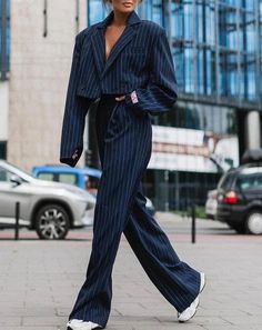 Blazer E Short, Work Formal, Work Coat, Wide Trousers, Pantsuits For Women, Blazer Set, Top Pants Set, Blazer And Shorts, Cropped Blazer