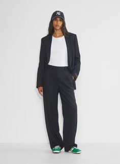 THE EFFORTLESS PANT™ | Aritzia Aritzia Winter, Aritzia Aesthetic, Aritzia Outfit, Aritzia Style, Effortless Pant, Knife Pleats, Twill Pants, High Rise Pants, Designer Shorts