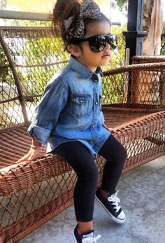 Leggings And Denim Shirt, Converse Outfits, Outfits Dresses, Dresses 2020, Baby Outfits, Toddler Girl Outfits, Fashion Kids, Toddler Fashion