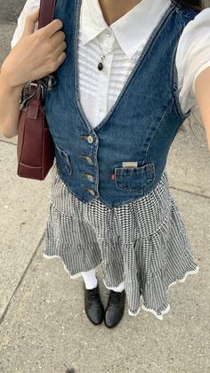 Mode Inspo, Vest Outfits, 가을 패션, Mode Inspiration, Dream Clothes, Lookbook Outfits, Skirt, Looks Vintage, Outfits Aesthetic