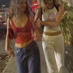 Estilo Hippie, Summer 24, Friend Photos, Summer Fits, 2000s Fashion