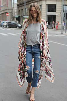 How To Wear A Ruana: Must have piece for Fall 2016 - Bad Habit Boutique How To Wear Kimono, Boho Chique, Cardigan Casual