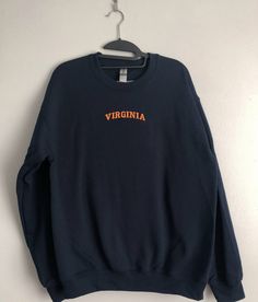 If you want a custom order or have any questions, please message me! -Virginia embroidered crewneck -50/50 cotton/polyester -Unisex sizing: fits true to size. Order one size up for a looser fit. Noter Dame, Michigan Sweatshirt, Western Sweatshirts, Memphis Tennessee, Vintage Crewneck, Embroidered Crewneck, Womens Crewneck, Embroidered Sweatshirts, Dallas Texas