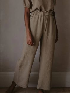 With our signature wide leg style, hip pockets, and an elasticated, paper bag waistline, our organic Muslin Culottes are the perfect mix of comfort and effortless style. They gracefully fall right to the ankles and coordinate gorgeously with The Muslin Top or The Button Back Top. For reference, Noa in our first feature Glad Rags, Chunky Cardigan, Cotton Muslin, Muslin Cotton, Last Chance, Style Board, Infinity Scarf