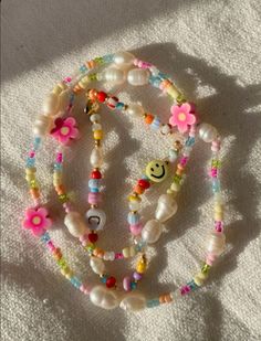 Summer Friendship Bracelets, Beaded Ideas, Preppy Bracelets, Homemade Bracelets, Beads Design, Bracelet Inspo, Summer Things, Beading Jewelery, Beaded Necklace Diy