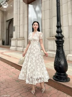 Classy Crochet Dress, Graduation Ceremony Outfit, Dress For Church, Chinese Fancy Dress, Elegant Bodycon Dress, Girls Dress Outfits, Myanmar Dress Design, Fashion Top Outfits, Modest Dress