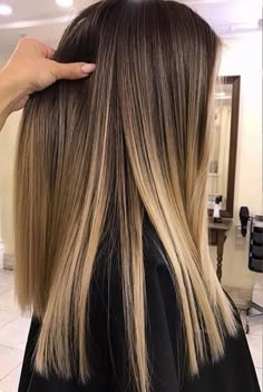 Subtle blonde ombré on straight hair #hairstyle #haircolor #humanhair #hairinspiration #gloss $bags #closure #hairbundle #frontal #hairsale #shoppingonline #chichiglamextendhair Balayage Straight Hair, Balayage Straight, Brown Ombre Hair, Straight Hair Cuts, Ombré Hair, Monty Python, Balayage Brunette