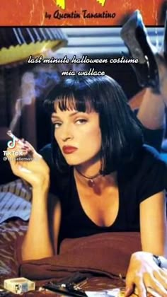 Disfraz Mia Wallace, Short Hair Costume Ideas Halloween, Brunette Costumes, Iconic Brunette Halloween Costumes, Iconic Halloween Costumes Brunette, Pulp Fiction Halloween Costume, Costumes For Brunettes, Mia Wallace Costume, Black Hair Halloween Costumes