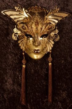 Libitea Libitea authentic venetian mask in papier mache. Handcrafted according to the original Venice carnival tradition. Manifactured in Venice by the famous venetian masters. Each item is provided with certificate of authenticity. Mask Dimensions Width: 33 cm Height: 47 cm Depth: 14 cm Venetian Masks Art, Venetian Costumes, Venice Mask, Venetian Masquerade Masks, Venetian Carnival Masks, Carnival Of Venice, Venetian Masquerade, Venetian Masks, Venetian Mask