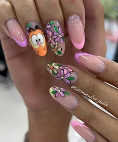 Nails Drawing Ideas, Garfield Nails, Nails Drawing, Summer Spring Nails, Character Nail Art, Character Nails, Ideas Uñas, Gel Nail Art Designs