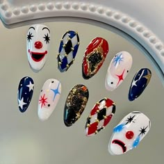 Gosh Nail Art, Sensory Nails, The Outsiders Inspired Nails, Clown Nails Halloween, Circus Themed Nails, Short Clown Nails, Cute Clown Nails, Circus Theme Nails, Clown Themed Nails