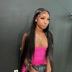 Hd Lace Frontal Wigs, Middle Part Hairstyles, Wigs Straight, Hair Braider, Affordable Wigs, Invisible Lace, Hd Lace Frontal, Closure Wigs, Lace Frontal Wigs