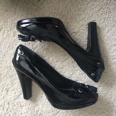 Brand New With Inserts Still In One Shoe. The Bottoms Are Scuffed Up From Storage. Fairly High Heel About 3-4 Inches. Real Leather Car Shoe, Dr Shoes, Black Shoes Heels, Fancy Shoes, Girly Shoes, Black Heel, Shoe Inspo, Shoe Black, Heel Slippers