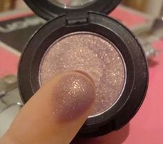 MAC Trax - pretty sure I've pinned this color before, but just in case! Mac Eyeshadow Looks, Mac Shades, Mac Beauty, Mac Beauty Products