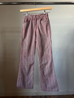 24" Waist 10" Rise  34" Hip  27" Inseam All sales final, please ask any questions before buying - Thanks! Wrangler Striped Jeans, Vintage Striped Pants, Red Retro Denim Bottoms, Retro Striped Denim Bottoms, Retro Red Cotton Jeans, Striped Jeans, Wrangler Jeans, Jeans Flare, Style Me