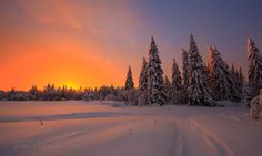 Pc Winter Wallpaper, Ipad Christmas Wallpaper Aesthetic, Winter Aesthetic Wallpaper Desktop, Macbook Wallpaper Christmas Aesthetic, Winter Wallpaper Ipad, Finland City, Wallpapers Mac, 1366x768 Wallpaper Hd, Wallpapers Ipad