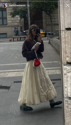 my IG: @lstyleselection Oversized Outfit Inspiration, Skirt Layering Outfit Winter, Thespian Aesthetic Outfit, Street Style With Skirt, Mini Silk Skirt Outfit, Lace Skirt Aesthetic, Winter Copenhagen Style, Jeju Outfit, Big Skirt Outfit