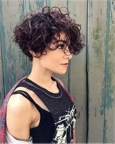 That short haircuts offer fewer styling options than long hair is an assumption that has been proven wrong on many occasions over the years. Yes, whil..., #hairstyles Messy Wavy Hair, Curly Pixie Hairstyles, New Hair Trends, 50 Plus, Cute Hairstyles For Short Hair, Round Faces