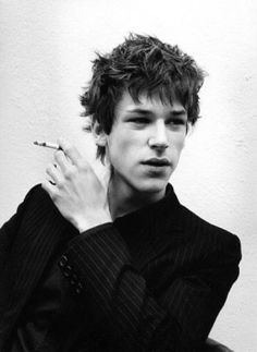 Punk Haircut, Gaspard Ulliel, Men Haircut Curly Hair, Wavy Hair Men, Men Haircut Styles