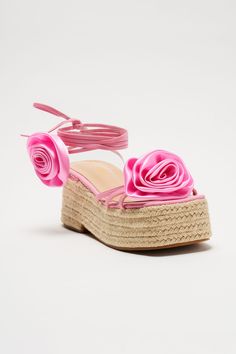 3d Flower Applique, Colorful Wedges, Rush Week, Fancy Sandals, Pink Wedges, Wedges Shoes, Wedges Sandals, Pink Accessories, White Platform