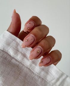 Nail art nail ideas nail care Christmas nail idea Bridesmaids Nails, Boho Nails, Gold Nail, Almond Nail