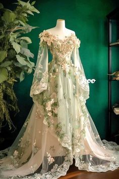 Pretty Wedding Dresses, Fantasy Dresses, Dream Wedding Ideas Dresses, Prom Dress Inspiration, Fantasy Gowns, Pretty Prom Dresses, Fairytale Dress, Ball Gowns Prom, Fantasy Dress