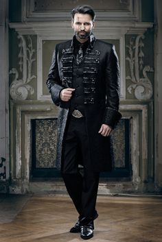 Außergewöhnliche Herrenmode - Lucardis Feist - Extravagante Brautmode, Hochzeitsanzüge und ausgefallene Gehröcke Best Wedding Suits, Steampunk Men, Gothic Men, Style Steampunk, Steampunk Wedding, Traje Casual, Groom Wear, Men’s Suits