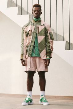 sacai Spring/Summer 2021 Collection Lookbook, Nikes | HYPEBEAST Sacai Blazer, Pendleton Fabric, Loose Shirt Dress, Climbing Pants, Nike Sacai, Men Fashion Show, Blazer Outfit, Popular Outfits, His Style