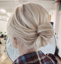 Low Knot Updo For Blonde Hair Knot Updo, Up Dos For Medium Hair, Frontal Hairstyles, Updos For Medium Length Hair, Brown Blonde Hair, Blonde Hair Color, Hair Dos, Messy Bun, Hair Updos