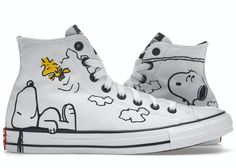 Check out the Converse Chuck Taylor All-Star Peanuts Snoopy and Woodstock available on @StockX Shoes Painting Ideas Converse, Painted Converse High Tops, Converse Shoes High Top, Snoopy Shoes, Converse Design, Painted Converse, Black Chuck Taylors, Cute Converse, Custom Painted Shoes