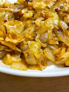 fried cabbage and onions Vegetarian Cabbage Recipes, Caramelized Cabbage, Cabbage And Onions, Easy Cabbage Recipes, Fried Cabbage Recipes, Buttered Cabbage, Vegetable Side Dish