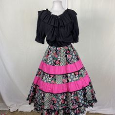 Square Dance Skirt, Fitted Peasant Skirt With Lining, Fitted Peasant Skirt With Ruffles, Dance Western, Square Dance Dress, Western Rockabilly, Skirts Pattern, Dance Skirts, Pink Floral Skirt